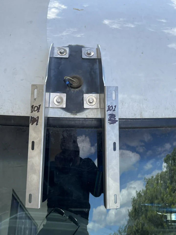 Visera Lisa Recta de 19" Peterbilt 579