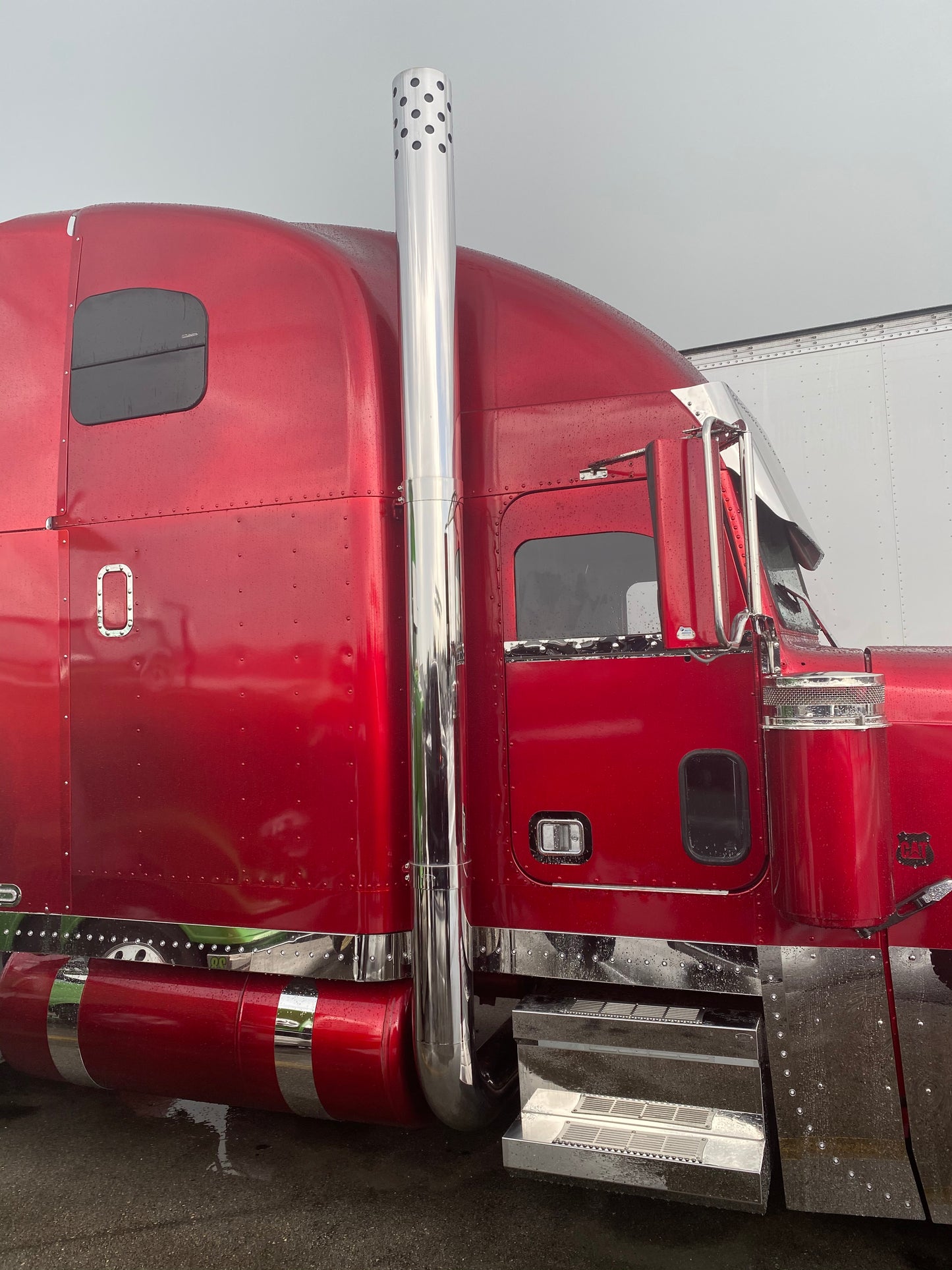 SISTEMA COMPLETO DE ESCAPE DE ACERO INOXIDABLE ESTILO ESCOPETA DE 16G - FREIGHTLINER
