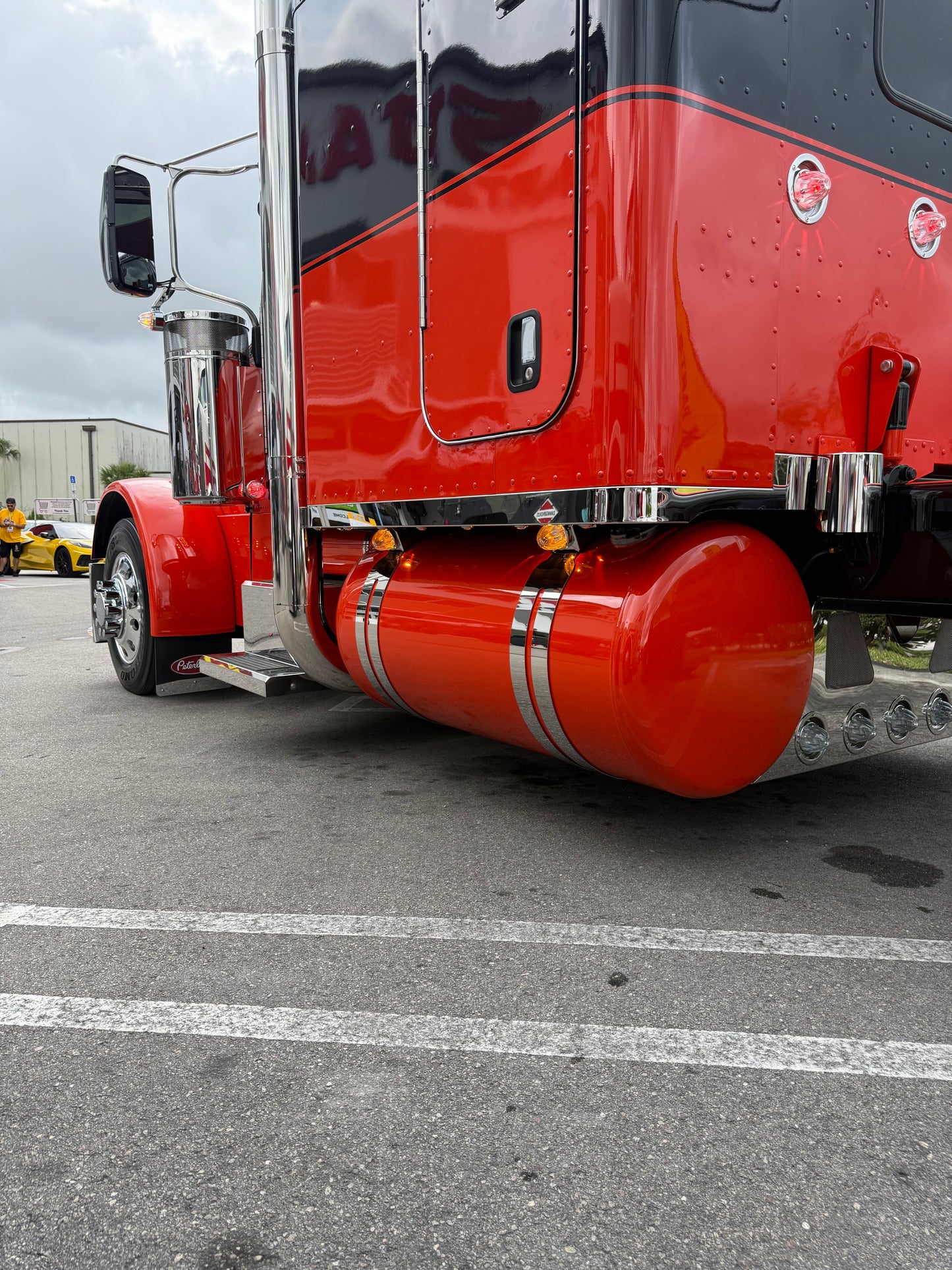 PETERBILT FUEL TANK STRAP 6" STRAIGHT DOUBLE STRAP DESIGN (4 PIECES)