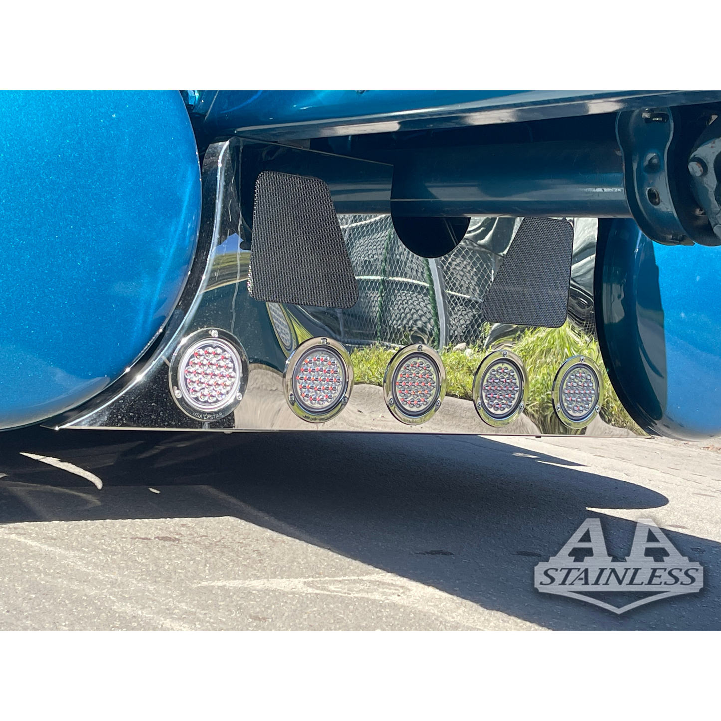 Panel de extensión para tanque de combustible Peterbilt 14G con orificios para luces de 4", Malla