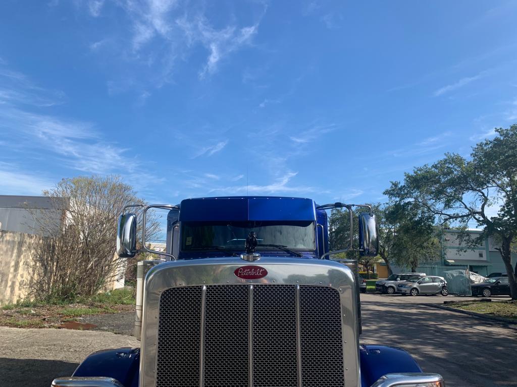 Visera recta para semirremolque Peterbilt serie 300 con 10 LED para parabrisas panorámico