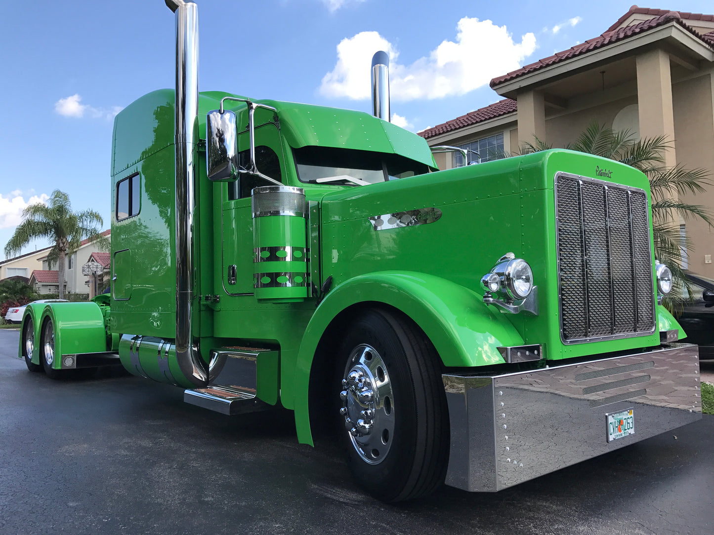 Peterbilt 379 y 389 Parachoques de 20" con 18 LED (Estilo Caña)
