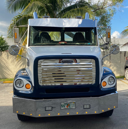 Freightliner FLD112 Paragolpes de 16" con 13 LED y 2 faros antiniebla