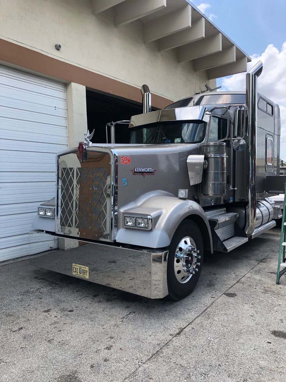 Kit de escape de acero inoxidable de 8" para Kenworth W900
