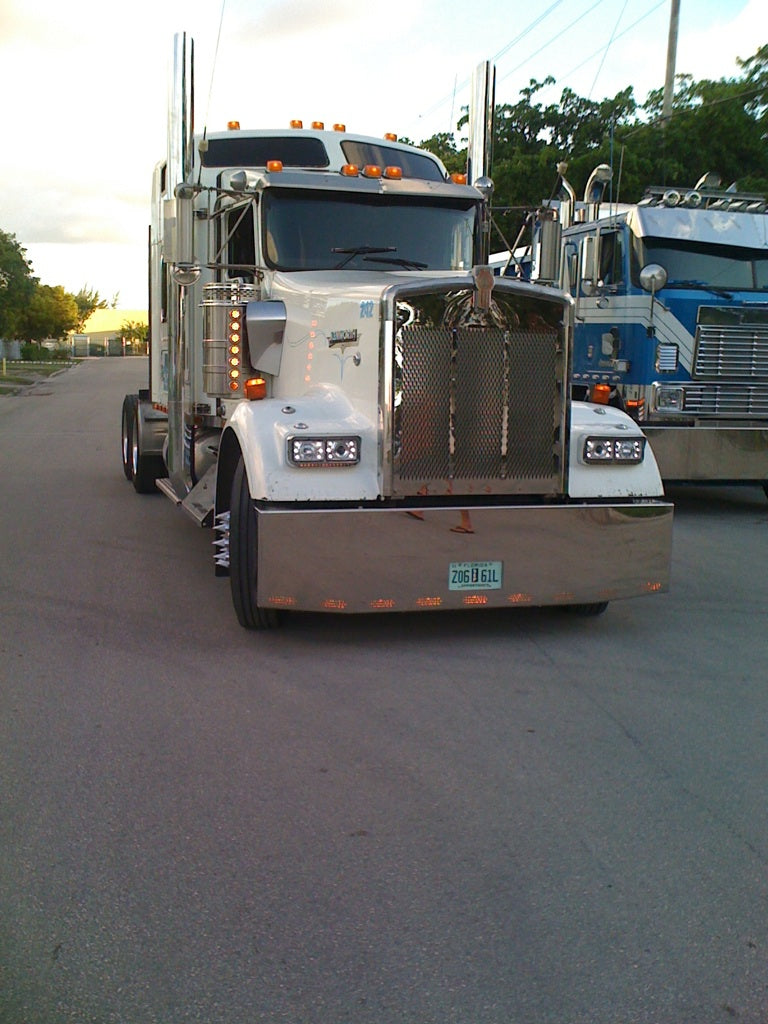 Defensa Kenworth de 20" x 18" con 11 LED ocultos (3 líneas)