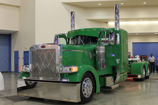 Parachoques Peterbilt 379 y 389 de 20" con 6 LED ocultos