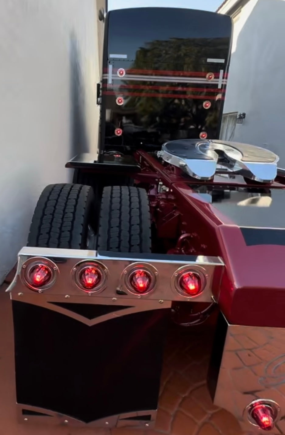 Soporte de guardabarros con orificios para luces de 4"