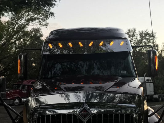 Visera en V International ProStar con 8 LED ocultos de 3/4" en forma de V