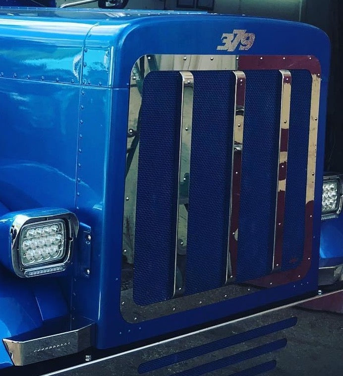 DISEÑO DE DIAMANTE PARA EL LOGOTIPO DEL CAPÓ DEL PETERBILT 379