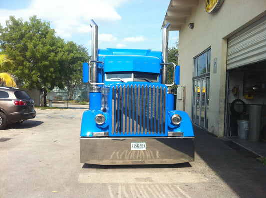 Paragolpes cónico de 22" x 20" para Peterbilt 379 y 389 con 11 LED ocultos
