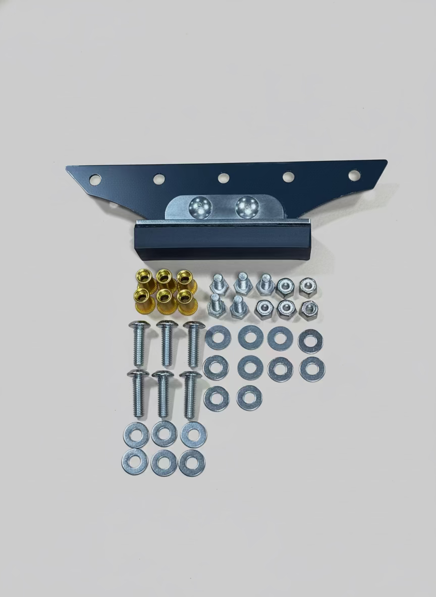 Visera curva de acero inoxidable Peterbilt 589 (se adapta a portavehículos)