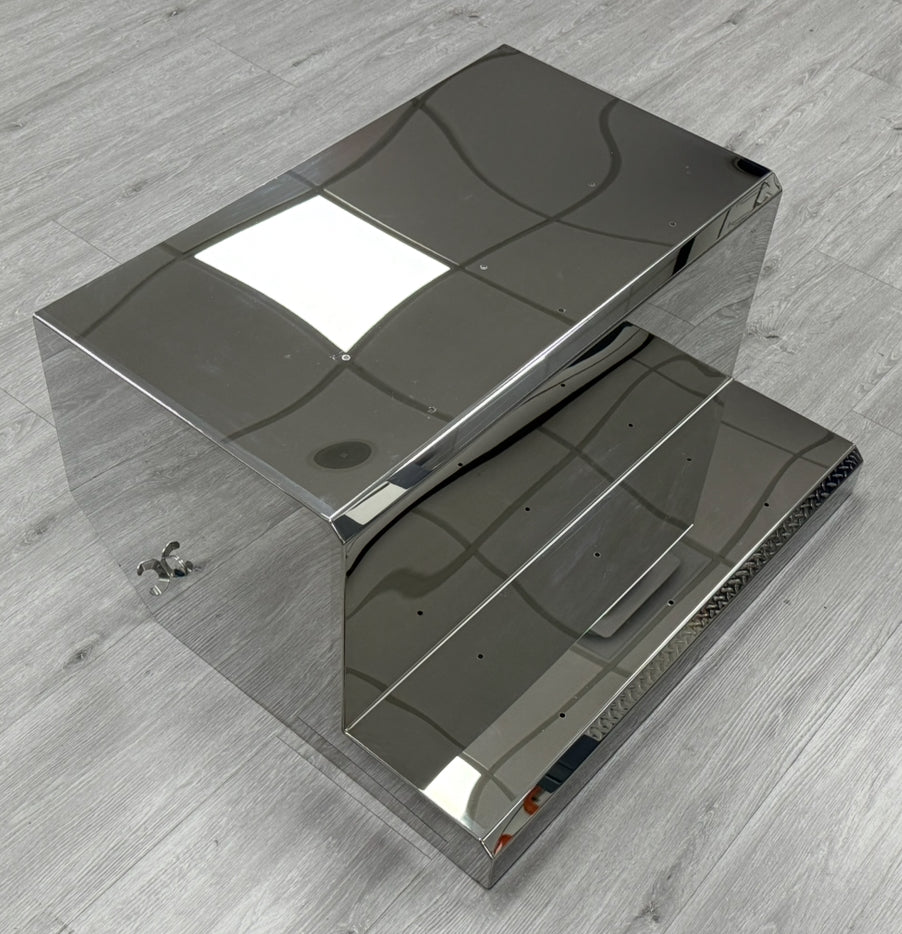 Tapa de caja de herramientas y batería Peterbilt de acero inoxidable 304 calibre 14 con escalones