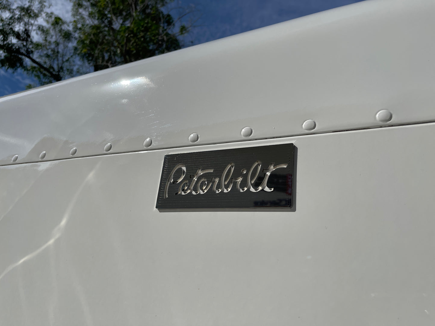 LOGO ANTIGUO DE PETERBILT
