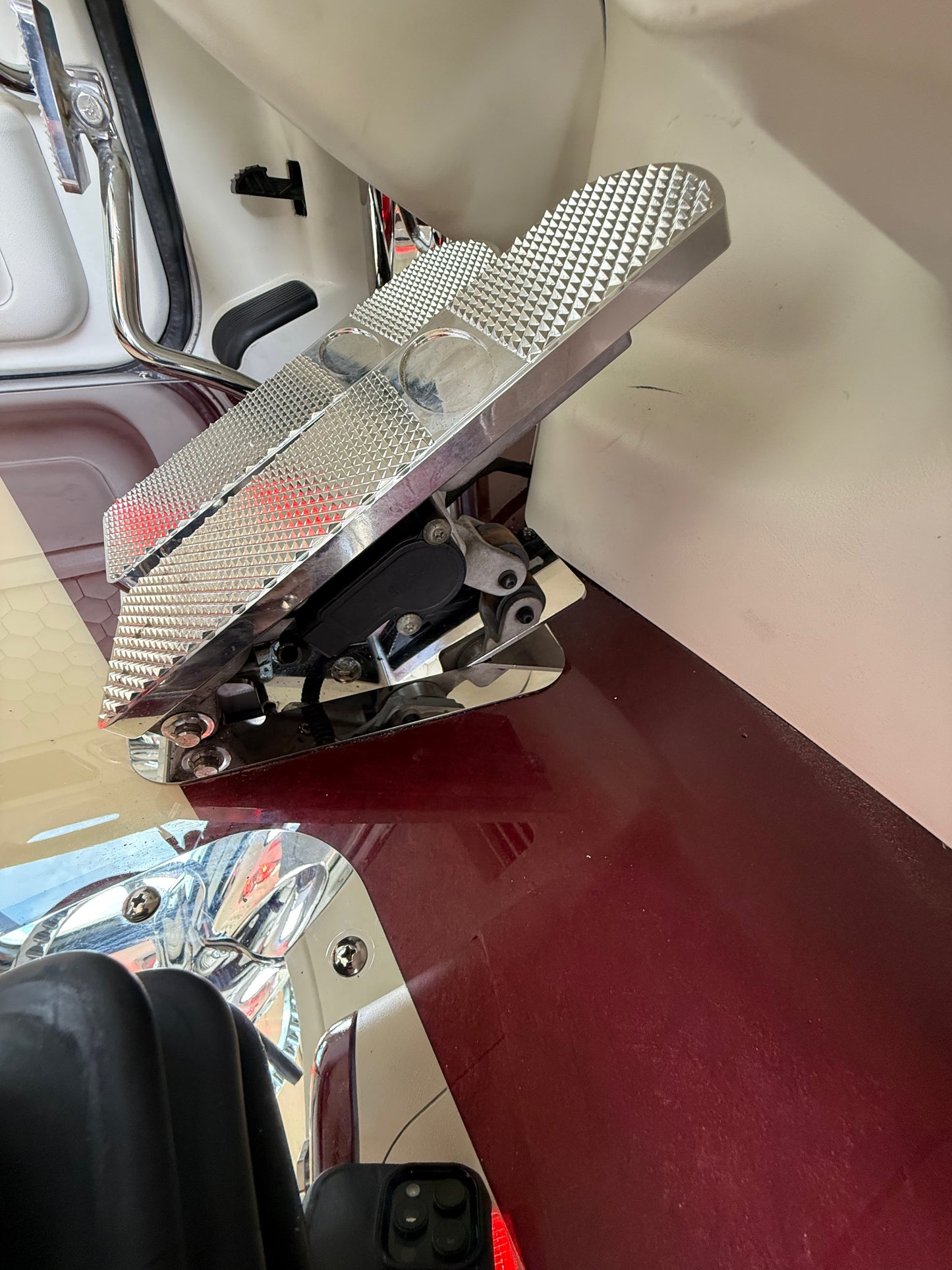 Peterbilt Heavy Duty Stainless Steel Accelerator Bracket