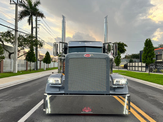 Paragolpes de acero inoxidable SUPREME Peterbilt 379 y 389