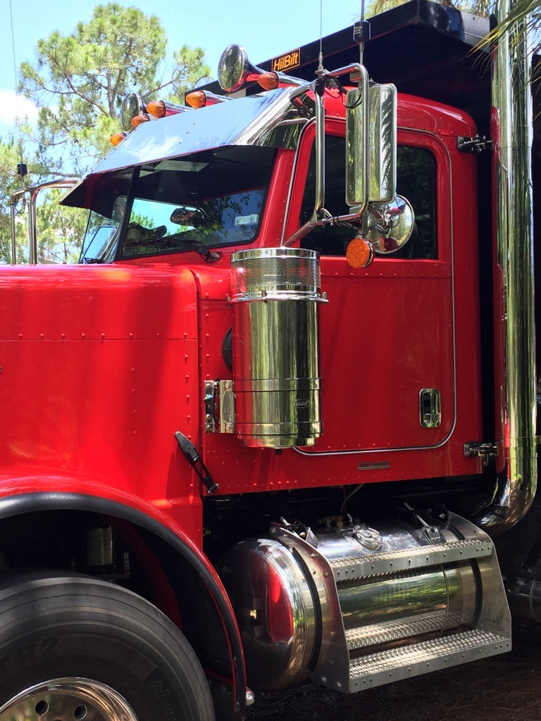 Visera recta de la serie Peterbilt 300 con acabado de espejo