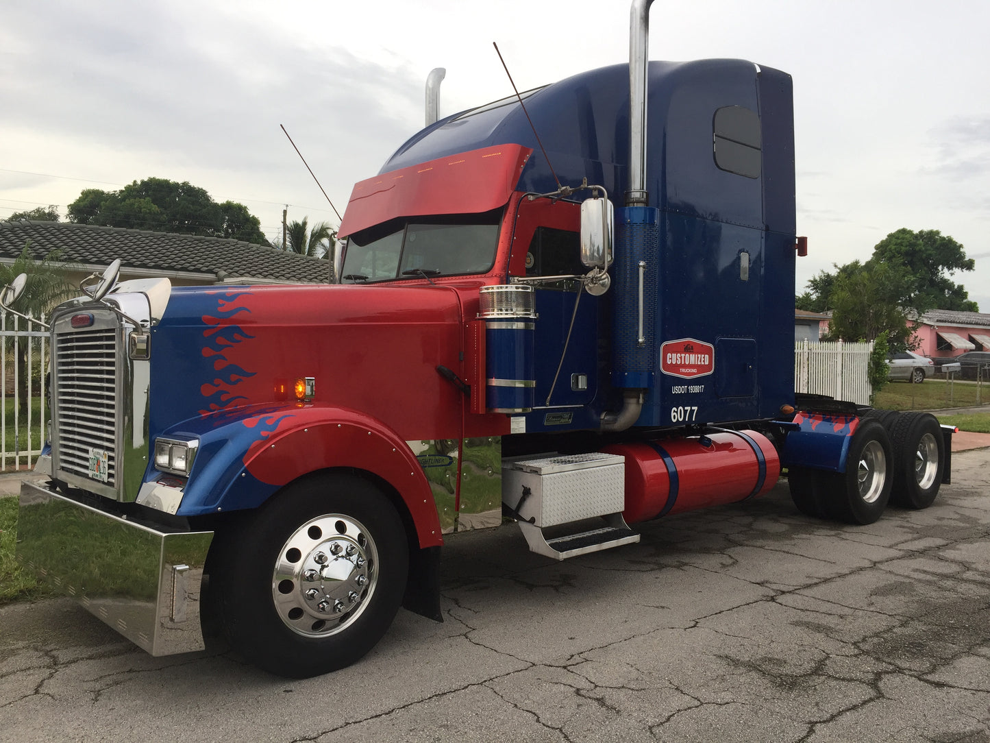 Visera de proa de una pieza para Freightliner Classic, pegada al parabrisas, para pintar, con 6 LED ocultos (en 1 línea)