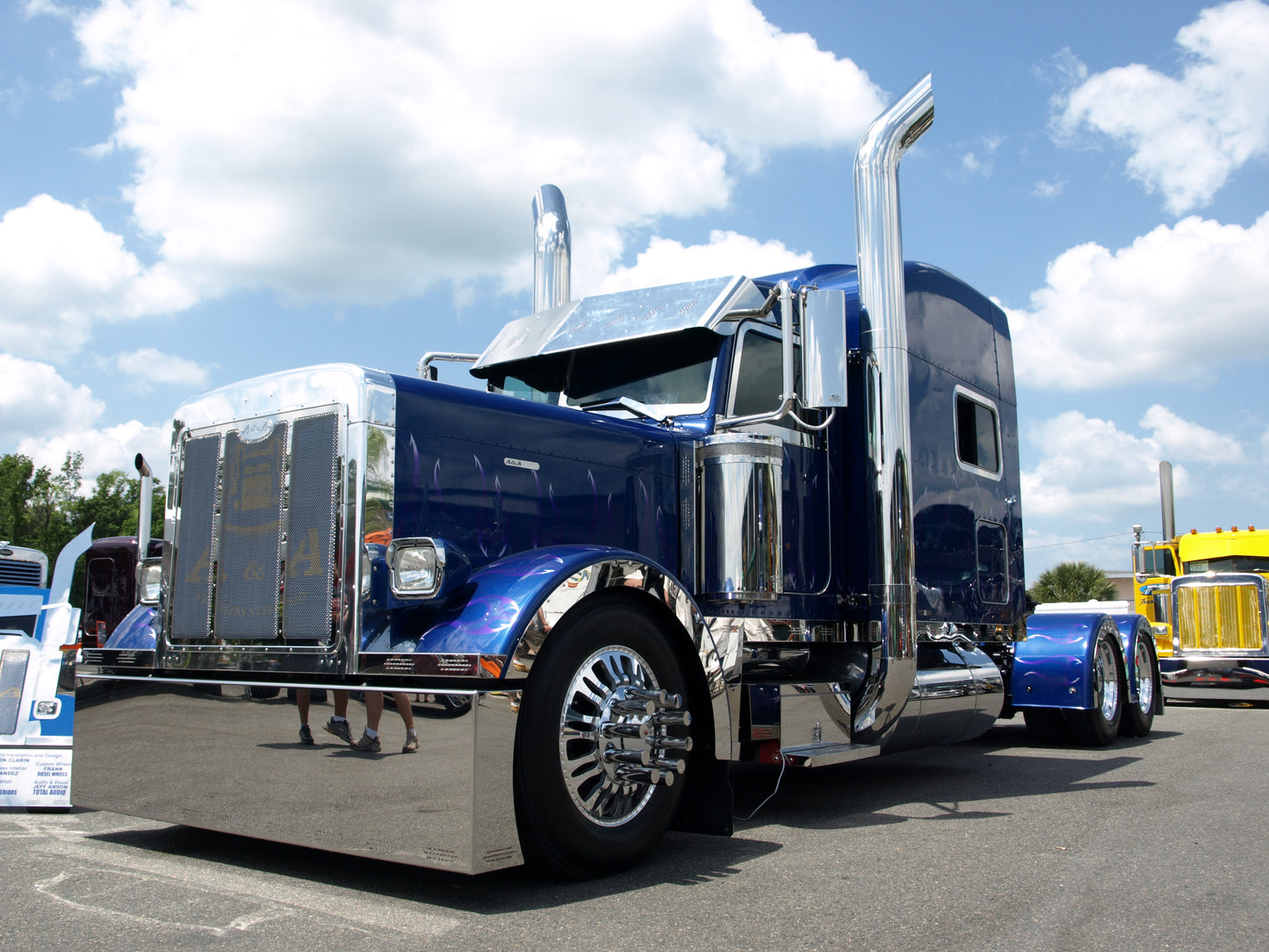 Parachoques Peterbilt American Eagle de 20" con 11 luces LED ocultas (3 líneas)
