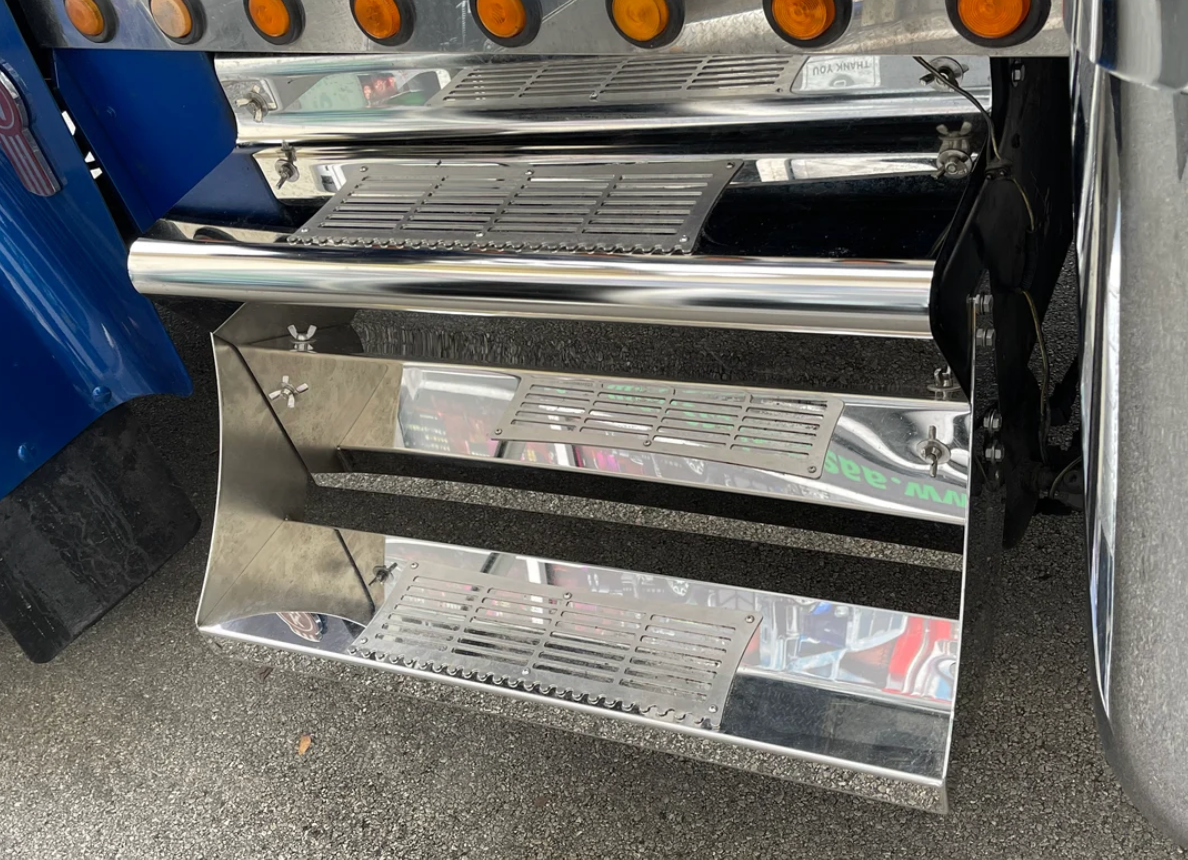 TOOL BOX & BATTERY COVERS WITH STEPS 35” - KW