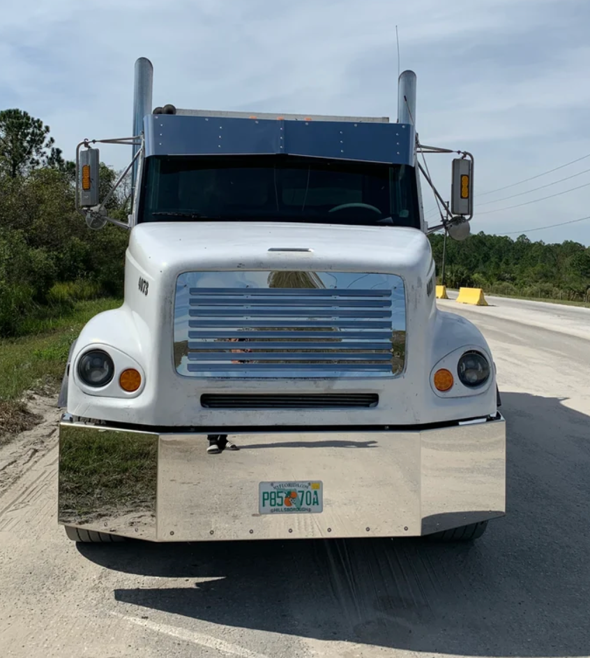 Freightliner FLD 112 20" Bumper W/ 3/4" LEDs