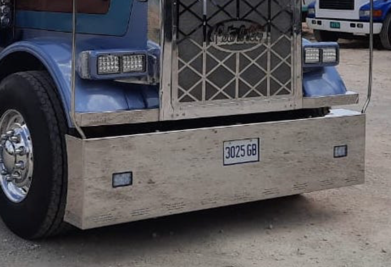 Peterbilt 379 & 389 Bumper w/ 11 Hidden LED's & 2 Fog Lights