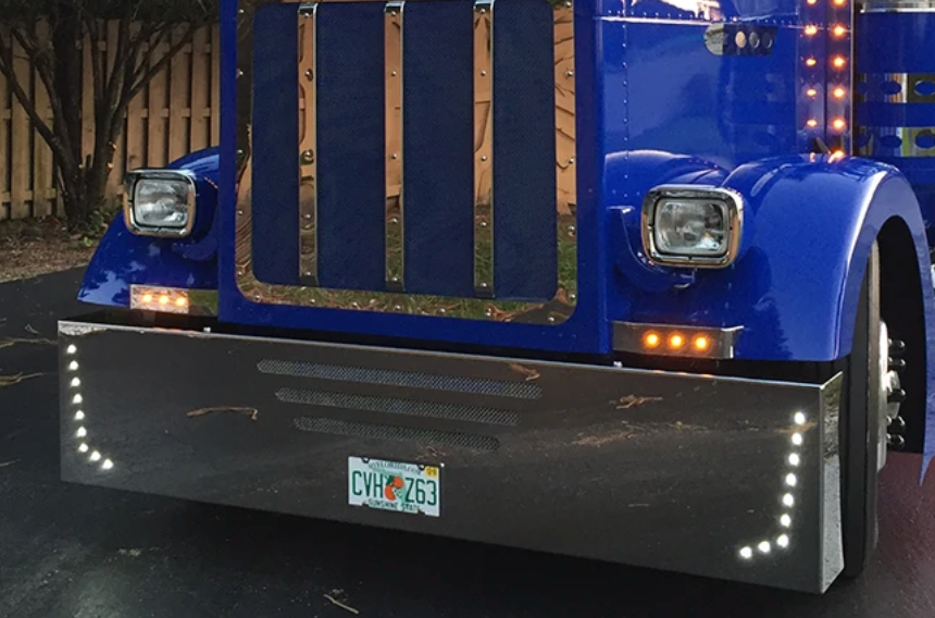 Peterbilt 379 & 389 20" Bumper w/ 18 LED's (Cane style)