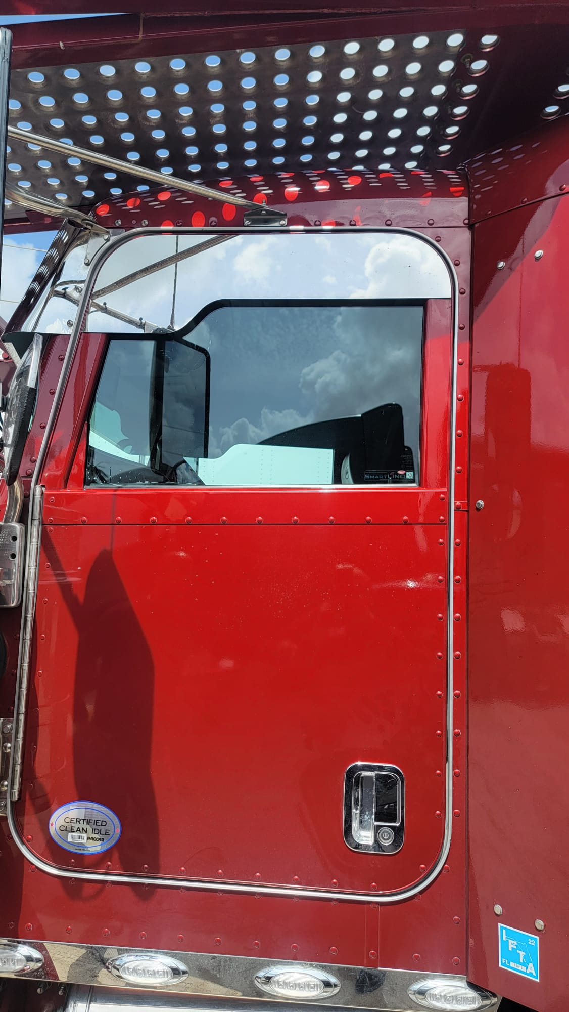 Diseño de escalón delantero Peterbilt Chop Top