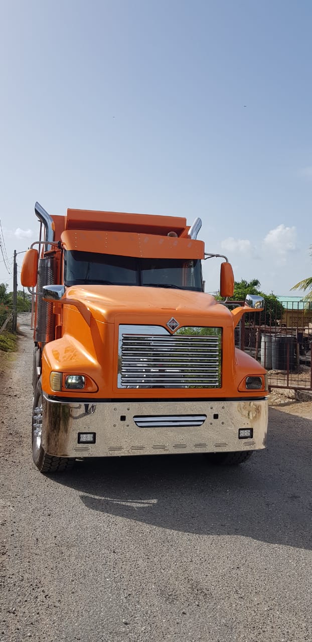 Parrilla de acero inoxidable perforado con "V" International 9400 y 9200