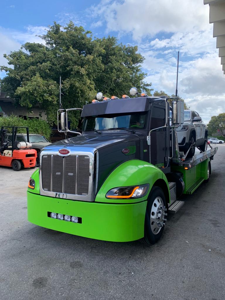 Visera recta Peterbilt 337 lisa para parabrisas panorámico