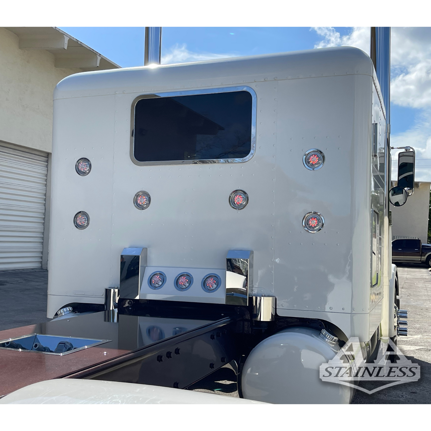 CUBIERTAS DE AMORTIGUADOR DE ACERO INOXIDABLE Y PANEL CENTRAL PARA PINTAR - PETERBILT