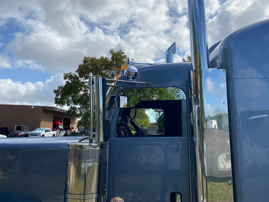 Diseño de escalón delantero Peterbilt Chop Top