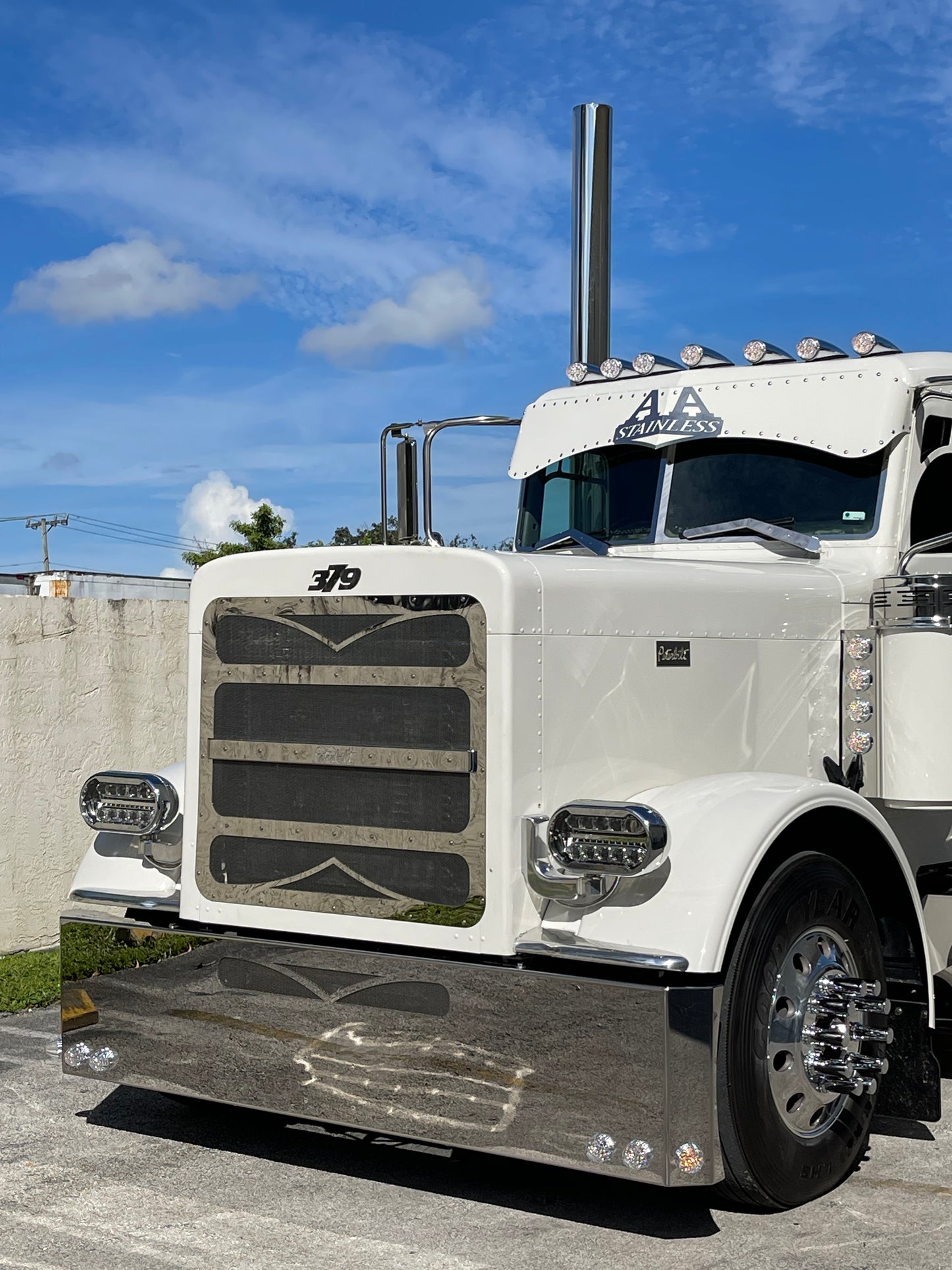 A&A DESIGN PETERBILT 379