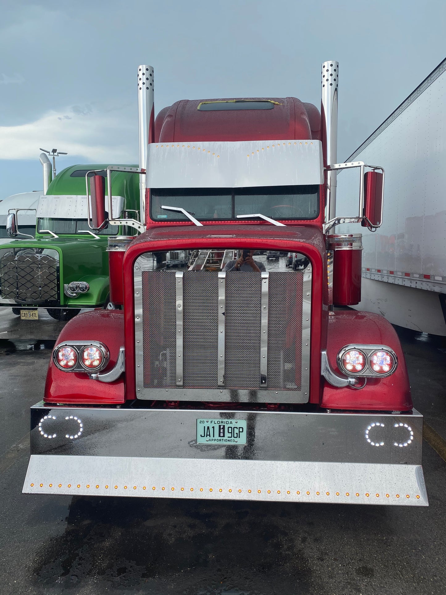 FREIGHTLINER CLASSIC HECHO A MEDIDA