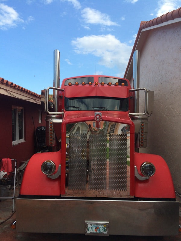 Parrilla de acero inoxidable diseño ladrillo para Kenworth W900L