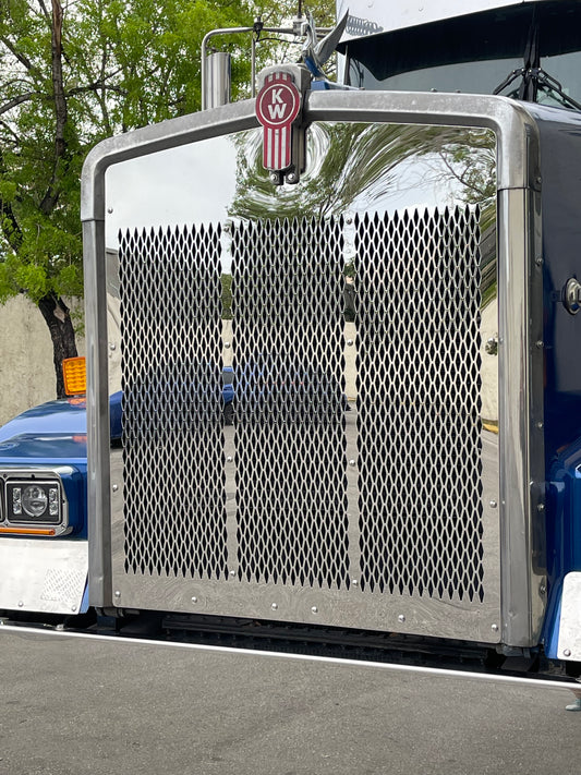 Kenworth W900L Inserto de parrilla de acero inoxidable de rombo pequeño