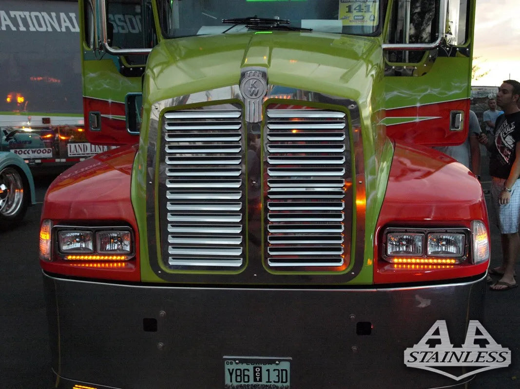 Parrilla de acero inoxidable con persianas Kenworth T600